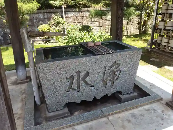 横浜 西方寺の手水舎