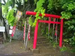 秦野福寿弁財天の鳥居