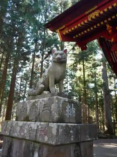 三峯神社の狛犬