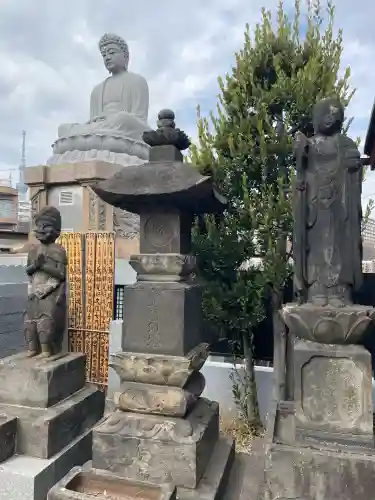 常光寺の{uncategorized: "未分類", other: "その他", undefined: "問題あり", building: "その他建物", grave: "お墓", sacred_gate: "鳥居", guardian: "狛犬", statue: "像", buddha: "仏像", history: "歴史", nature: "自然", garden: "庭園", animal: "動物", pagoda: "塔", temizu: "手水舎", mountain_gate: "山門・神門", sanctuary: "本殿・本堂", subordinate: "末社・摂社", art: "芸術", scenery: "景色", jizo: "地蔵", ema: "絵馬", goshuin: "御朱印", omikuji: "おみくじ", items: "授与品その他", amulet: "お守り", goshuincho: "御朱印帳", eats: "食事", festival: "お祭り", votive_dance: "神楽", shichigosan: "七五三参", wedding: "結婚式", experience: "体験その他", initially: "初詣", around: "周辺", anti_infection: "感染症対策"}