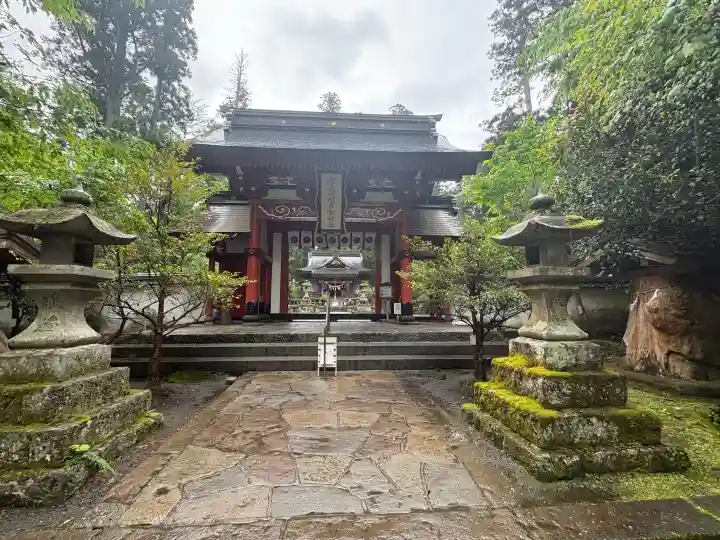 宇奈岐日女神社の{uncategorized: "未分類", other: "その他", undefined: "問題あり", building: "その他建物", grave: "お墓", sacred_gate: "鳥居", guardian: "狛犬", statue: "像", buddha: "仏像", history: "歴史", nature: "自然", garden: "庭園", animal: "動物", pagoda: "塔", temizu: "手水舎", mountain_gate: "山門・神門", sanctuary: "本殿・本堂", subordinate: "末社・摂社", art: "芸術", scenery: "景色", jizo: "地蔵", ema: "絵馬", goshuin: "御朱印", omikuji: "おみくじ", items: "授与品その他", amulet: "お守り", goshuincho: "御朱印帳", eats: "食事", festival: "お祭り", votive_dance: "神楽", shichigosan: "七五三参", wedding: "結婚式", experience: "体験その他", initially: "初詣", around: "周辺", anti_infection: "感染症対策"}
