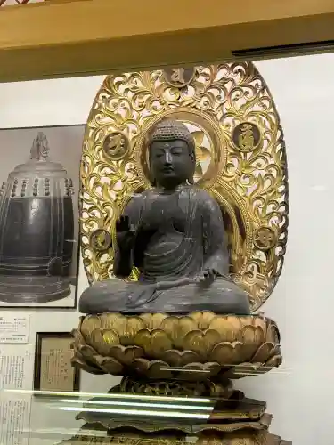 松月院の{uncategorized: "未分類", other: "その他", undefined: "問題あり", building: "その他建物", grave: "お墓", sacred_gate: "鳥居", guardian: "狛犬", statue: "像", buddha: "仏像", history: "歴史", nature: "自然", garden: "庭園", animal: "動物", pagoda: "塔", temizu: "手水舎", mountain_gate: "山門・神門", sanctuary: "本殿・本堂", subordinate: "末社・摂社", art: "芸術", scenery: "景色", jizo: "地蔵", ema: "絵馬", goshuin: "御朱印", omikuji: "おみくじ", items: "授与品その他", amulet: "お守り", goshuincho: "御朱印帳", eats: "食事", festival: "お祭り", votive_dance: "神楽", shichigosan: "七五三参", wedding: "結婚式", experience: "体験その他", initially: "初詣", around: "周辺", anti_infection: "感染症対策"}