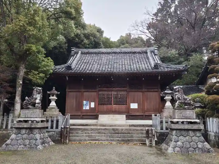 成石神社の本殿・本堂