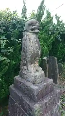 秋葉神社の像