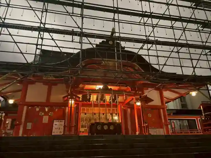 花園神社の{uncategorized: "未分類", other: "その他", undefined: "問題あり", building: "その他建物", grave: "お墓", sacred_gate: "鳥居", guardian: "狛犬", statue: "像", buddha: "仏像", history: "歴史", nature: "自然", garden: "庭園", animal: "動物", pagoda: "塔", temizu: "手水舎", mountain_gate: "山門・神門", sanctuary: "本殿・本堂", subordinate: "末社・摂社", art: "芸術", scenery: "景色", jizo: "地蔵", ema: "絵馬", goshuin: "御朱印", omikuji: "おみくじ", items: "授与品その他", amulet: "お守り", goshuincho: "御朱印帳", eats: "食事", festival: "お祭り", votive_dance: "神楽", shichigosan: "七五三参", wedding: "結婚式", experience: "体験その他", initially: "初詣", around: "周辺", anti_infection: "感染症対策"}