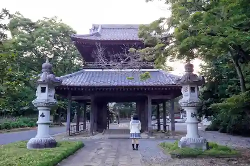 文殊寺の山門・神門