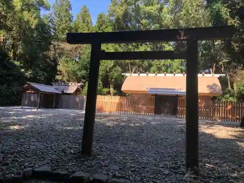 神麻続機殿神社(皇大神宮所管社)の鳥居