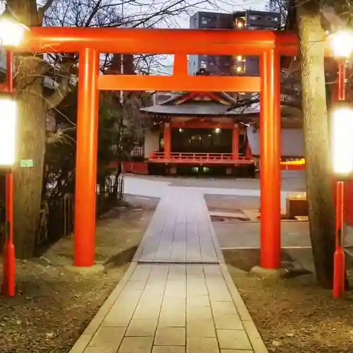 花園神社の鳥居