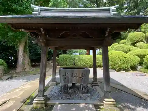 等覚院の手水舎