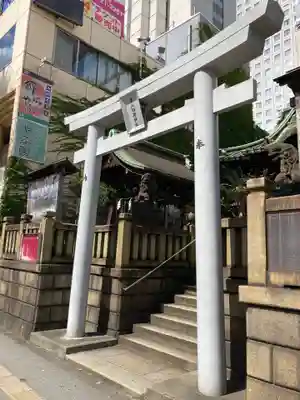 高山稲荷神社（旧鎮座地）の鳥居