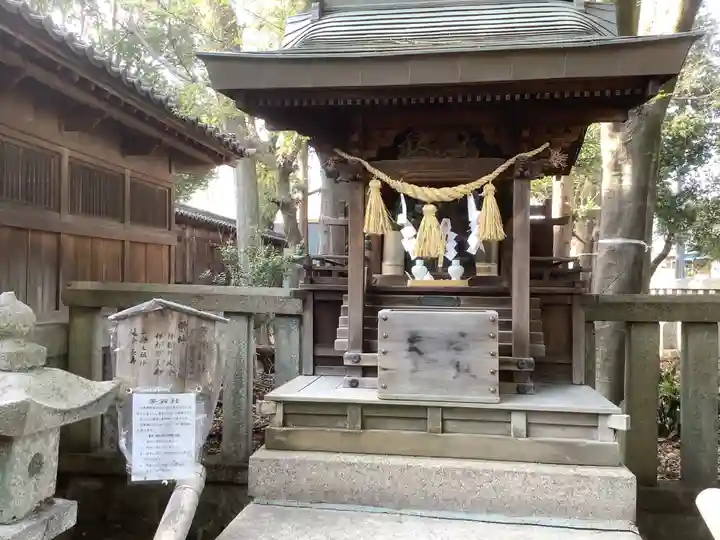 新羅神社の末社・摂社