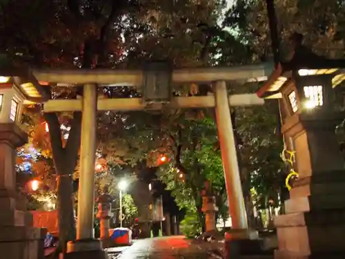 赤坂氷川神社の鳥居