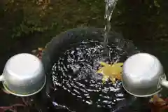 磐椅神社の手水