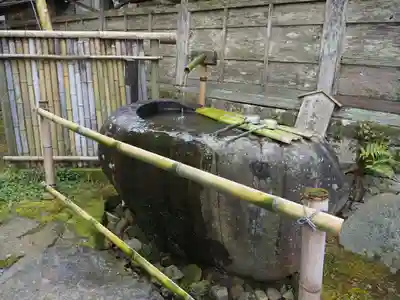 華蔵寺の手水舎