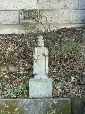 白蛇辨財天の{uncategorized: "未分類", other: "その他", undefined: "問題あり", building: "その他建物", grave: "お墓", sacred_gate: "鳥居", guardian: "狛犬", statue: "像", buddha: "仏像", history: "歴史", nature: "自然", garden: "庭園", animal: "動物", pagoda: "塔", temizu: "手水舎", mountain_gate: "山門・神門", sanctuary: "本殿・本堂", subordinate: "末社・摂社", art: "芸術", scenery: "景色", jizo: "地蔵", ema: "絵馬", goshuin: "御朱印", omikuji: "おみくじ", items: "授与品その他", amulet: "お守り", goshuincho: "御朱印帳", eats: "食事", festival: "お祭り", votive_dance: "神楽", shichigosan: "七五三参", wedding: "結婚式", experience: "体験その他", initially: "初詣", around: "周辺", anti_infection: "感染症対策"}