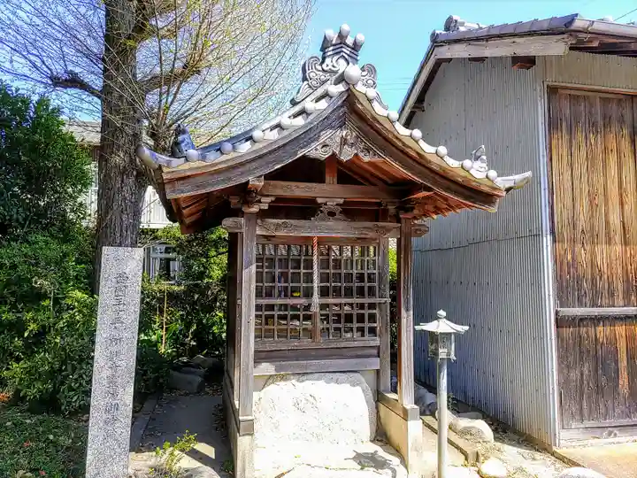 薬師寺の末社・摂社