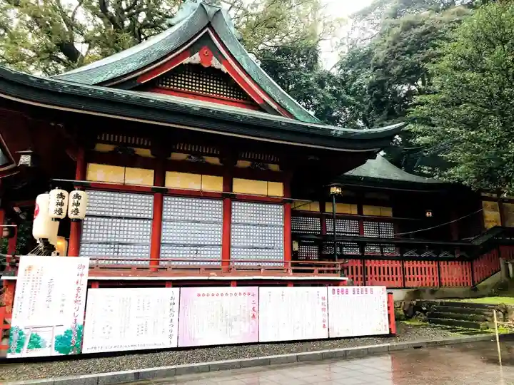 八幡朝見神社の本殿・本堂