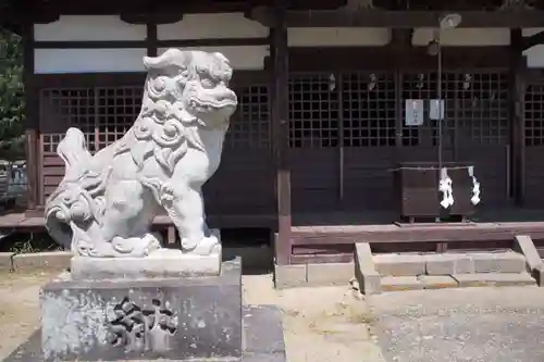 二宮神社の狛犬