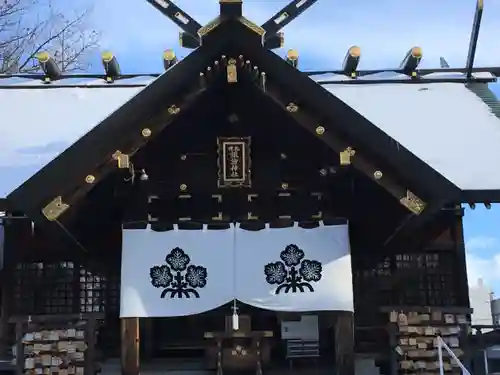 札幌諏訪神社の本殿・本堂