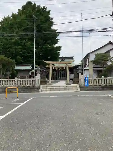 鴨居八幡神社の鳥居