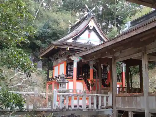 鳴無神社の本殿