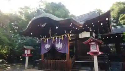 離宮八幡宮の本殿・本堂