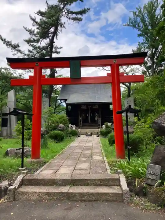 山家神社の末社・摂社
