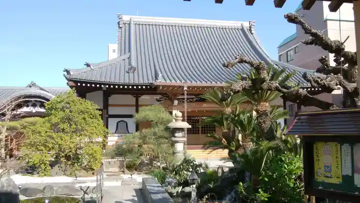 誓安寺の本殿・本堂