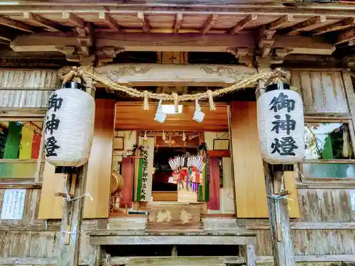 十二所神社の本殿