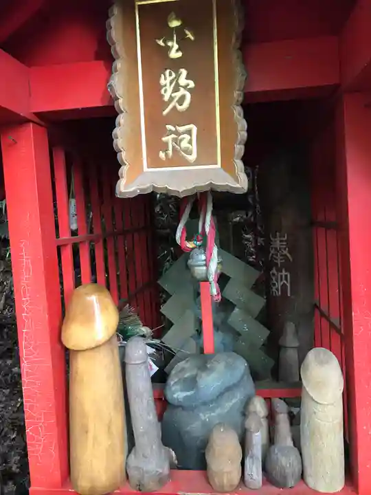 盛岡八幡宮の末社・摂社