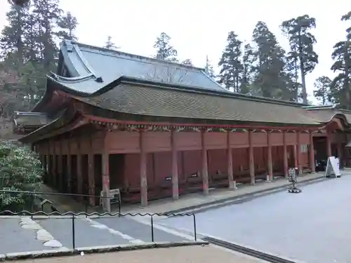 延暦寺 根本中堂の建物その他