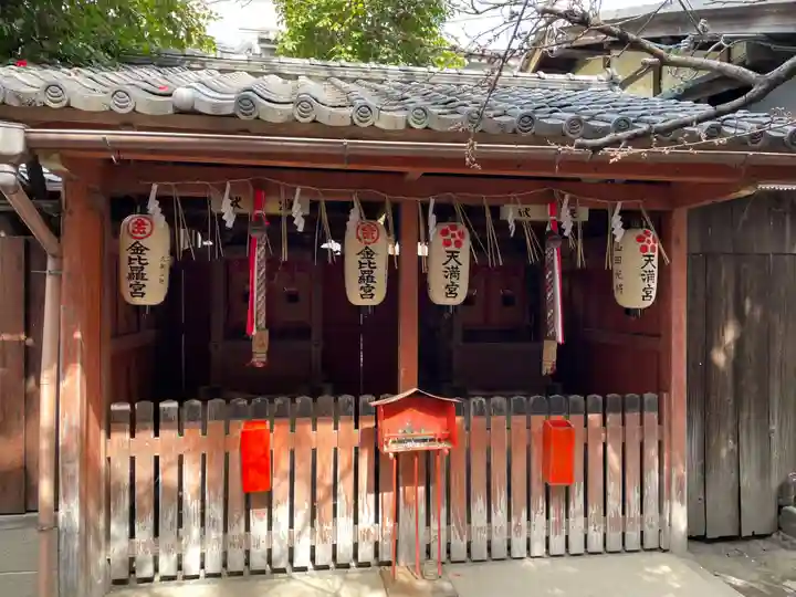 武信稲荷神社の末社・摂社
