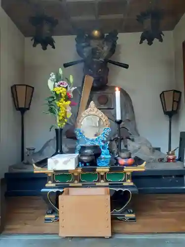 実相寺の像