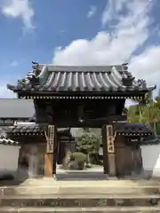 酒見寺の山門