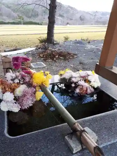 高司神社〜むすびの神の鎮まる社〜の手水