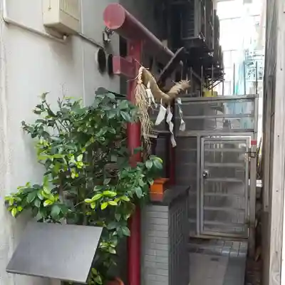 於満稲荷神社の鳥居