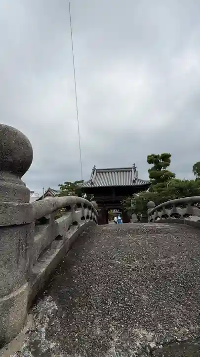 西林寺(愛媛県)