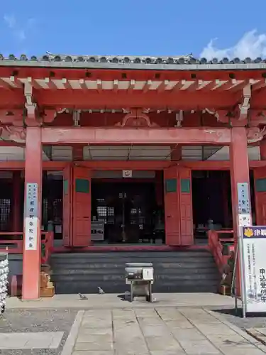 津観音の本殿・本堂