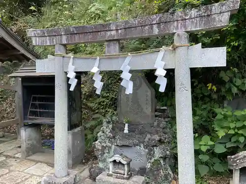 銭洗弁財天宇賀福神社(神奈川県)