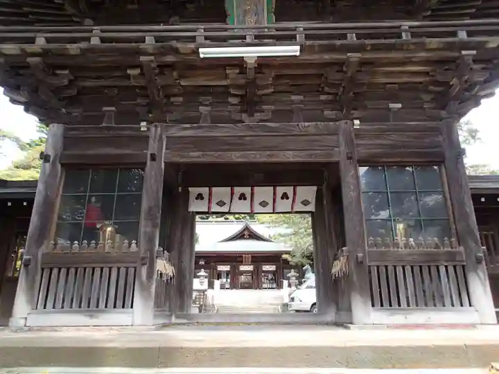 菅生石部神社の山門・神門