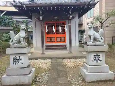 椎木稲荷神社の本殿