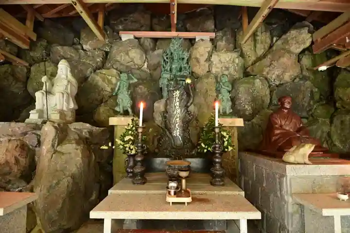 脳天大神龍王院(奈良県)