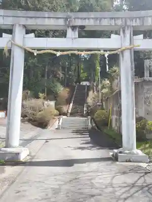 三所神社の鳥居