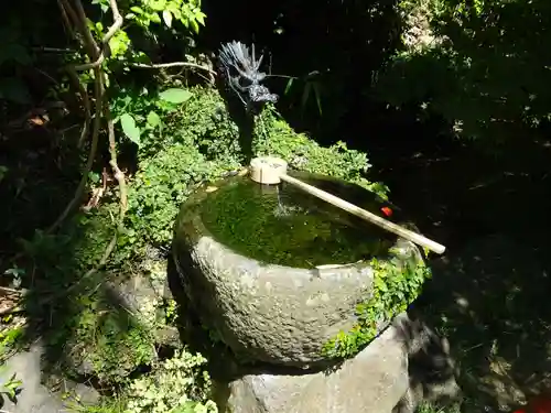 叶神社（東叶神社）の手水舎