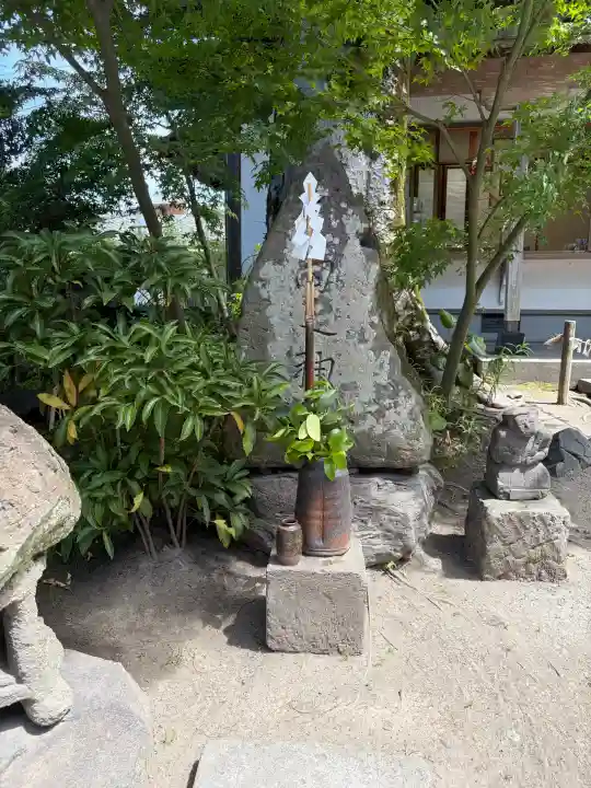 鹿児島神社の{uncategorized: "未分類", other: "その他", undefined: "問題あり", building: "その他建物", grave: "お墓", sacred_gate: "鳥居", guardian: "狛犬", statue: "像", buddha: "仏像", history: "歴史", nature: "自然", garden: "庭園", animal: "動物", pagoda: "塔", temizu: "手水舎", mountain_gate: "山門・神門", sanctuary: "本殿・本堂", subordinate: "末社・摂社", art: "芸術", scenery: "景色", jizo: "地蔵", ema: "絵馬", goshuin: "御朱印", omikuji: "おみくじ", items: "授与品その他", amulet: "お守り", goshuincho: "御朱印帳", eats: "食事", festival: "お祭り", votive_dance: "神楽", shichigosan: "七五三参", wedding: "結婚式", experience: "体験その他", initially: "初詣", around: "周辺", anti_infection: "感染症対策"}