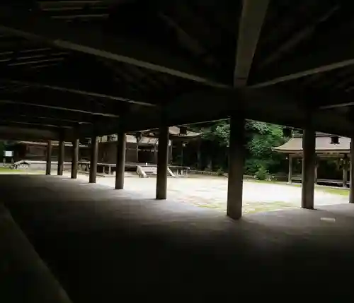 油日神社の建物その他