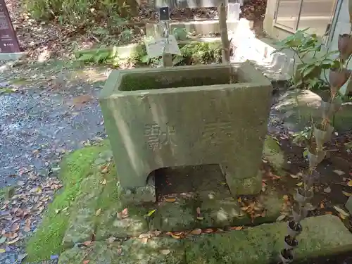 塙田八幡宮の手水舎