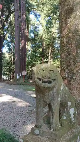 間々田八幡宮の狛犬