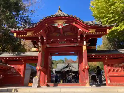 秩父神社の山門・神門