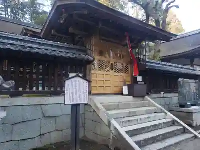 奥石神社の山門・神門